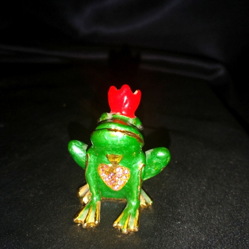 Enamel Jewelry prince Jeweled frog.